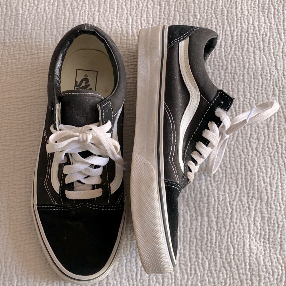 VANS Old Skool Skater Sneaker (Men’s /Older child)